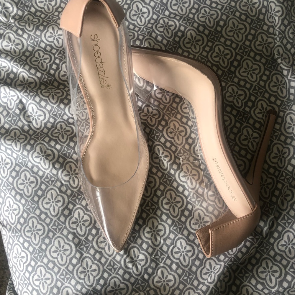 Shoes - Picture 2 of 4